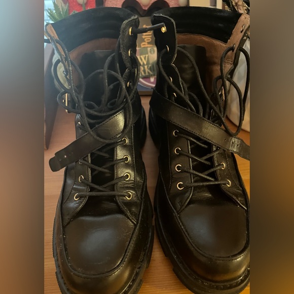 EUC men’s Marc Nolan black leather Atlas boot 🥾. Size 8. Dust bag - Picture 6 of 10